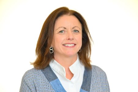  Mary Maclachlan