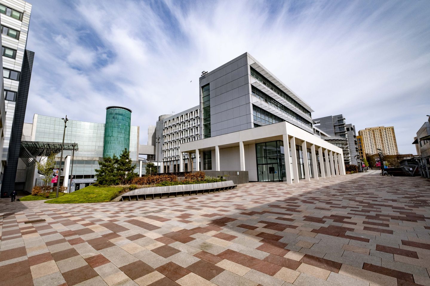 Pictures taken of a quiet Glasgow campus during COVID-19 lockdown measures.