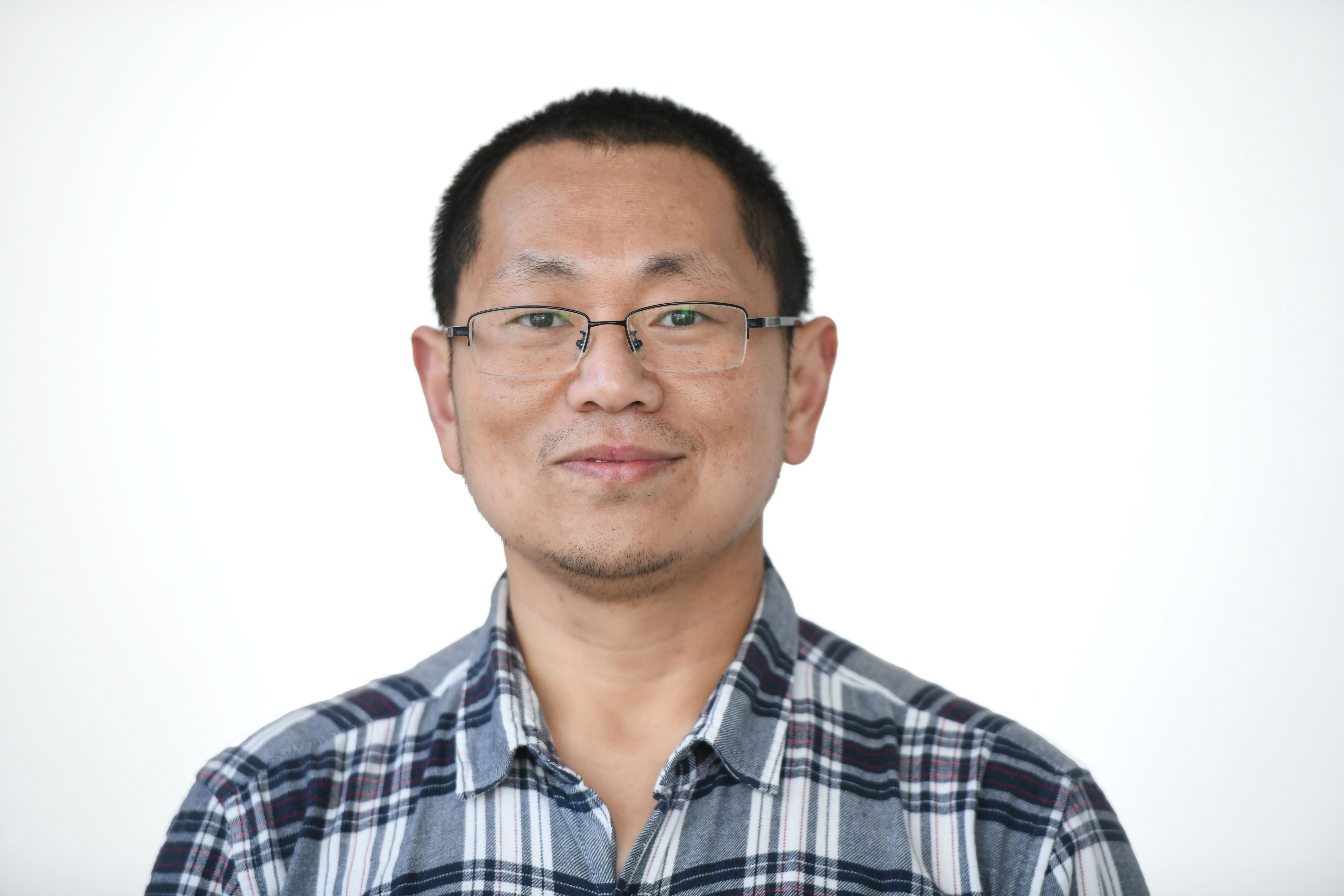 A profile picture of Sheng Chen, a Lecturer in Mechanical Engineering at GCU.
