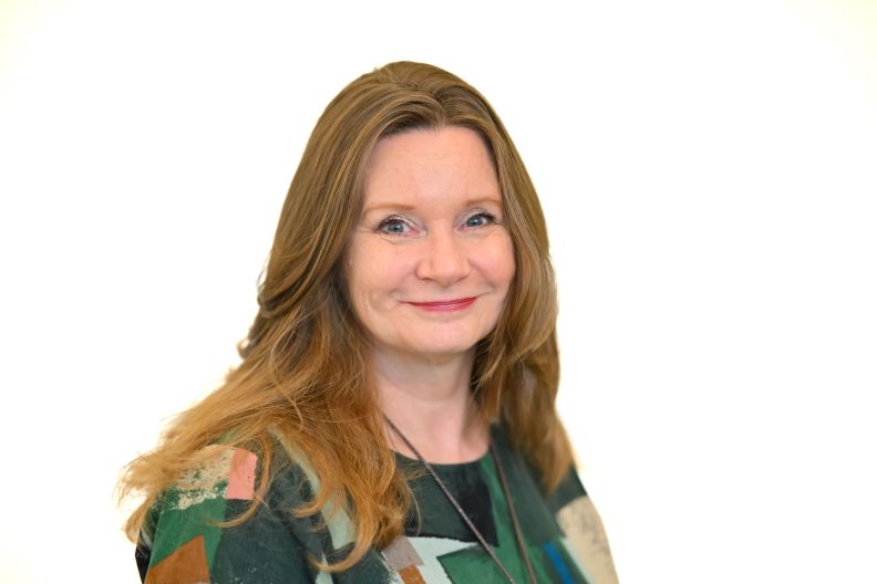 Elaine Gardiner staff profile Oct 25